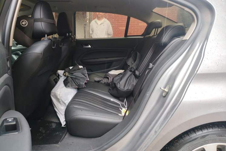 Used Peugeot 408 2022 1.6T Light-Chasing Edition Left Rear Seat