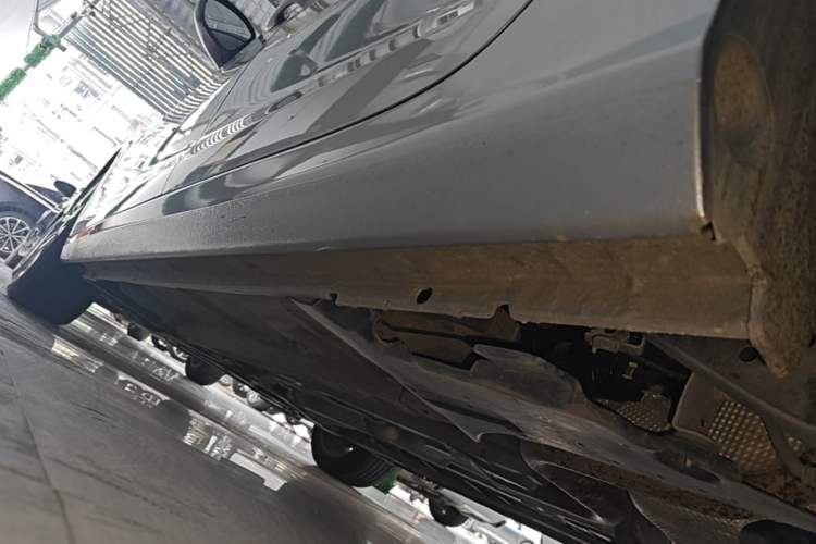 Used Peugeot 408 2022 1.6T Light-Chasing Edition Left Side Sill
