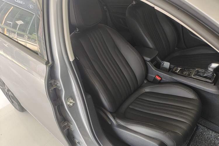 Used Peugeot 408 2022 1.6T Ambition Edition Right Front Seat