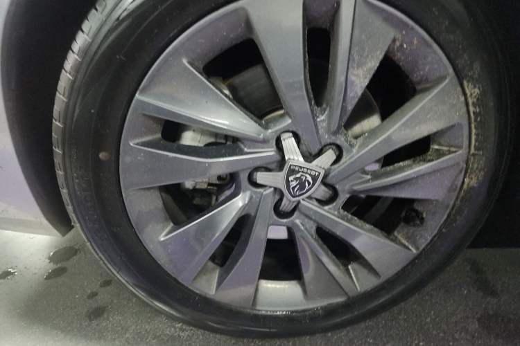 Used Peugeot 408 2022 1.6T Ambition Edition Right Front Wheel Hub