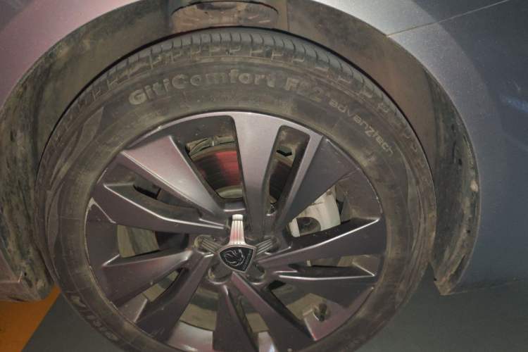 Used Peugeot 408 2022 1.6T Ambition Edition Right Front Wheel Hub