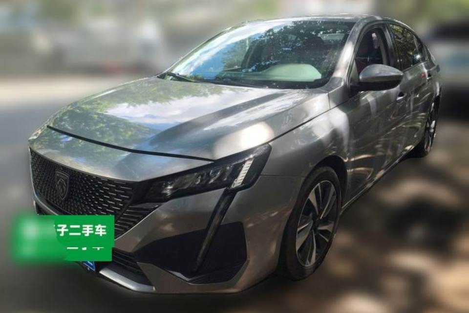 Peugeot 408 2022
