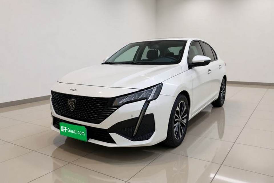 Peugeot 408 2022