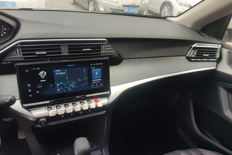 Used Peugeot 408 2022 1.6T Dream Edition Audio And AC Panel