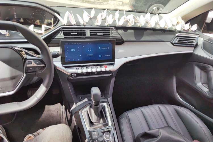 Used Peugeot 408 2022 1.6T Ambition Edition Audio And AC Panel