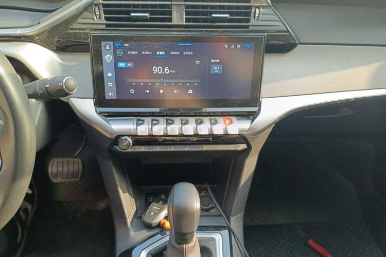Used Peugeot 408 2022 1.6T Dream Edition Audio And AC Panel
