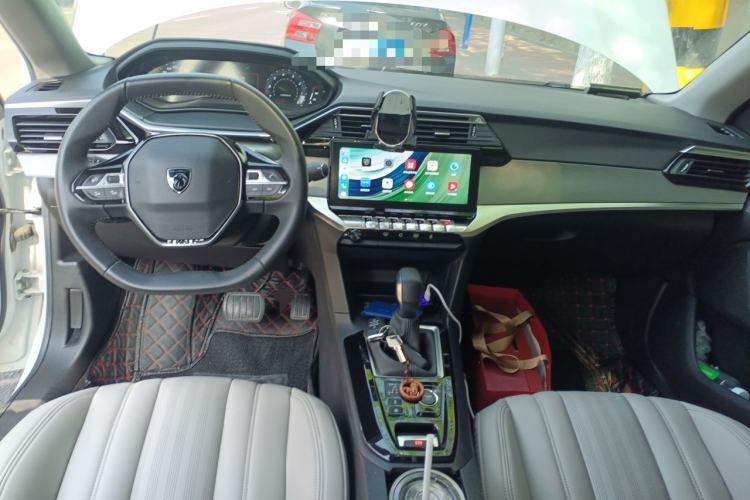 Used Peugeot 408 2022 1.6T Dream Edition Center Console