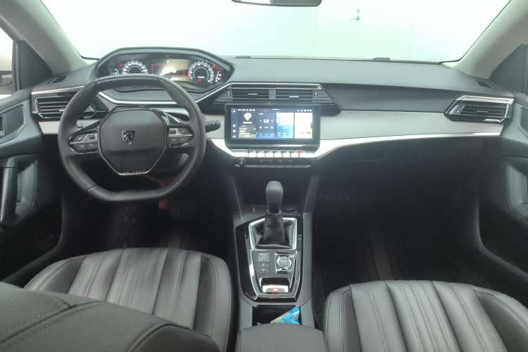 Used Peugeot 408 2022 1.6T Light-Chasing Edition Center Console