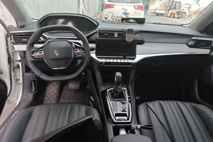 Used Peugeot 408 2022 1.6T Light-Chasing Edition Center Console