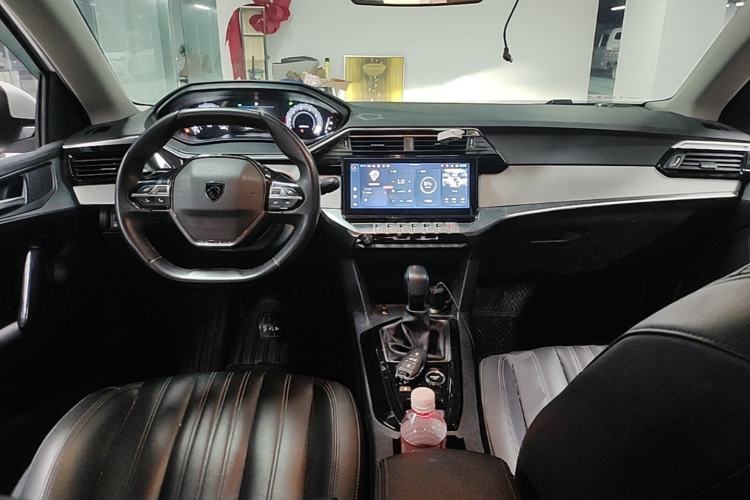 Used Peugeot 408 2022 1.6T Light-Chasing Edition Center Console