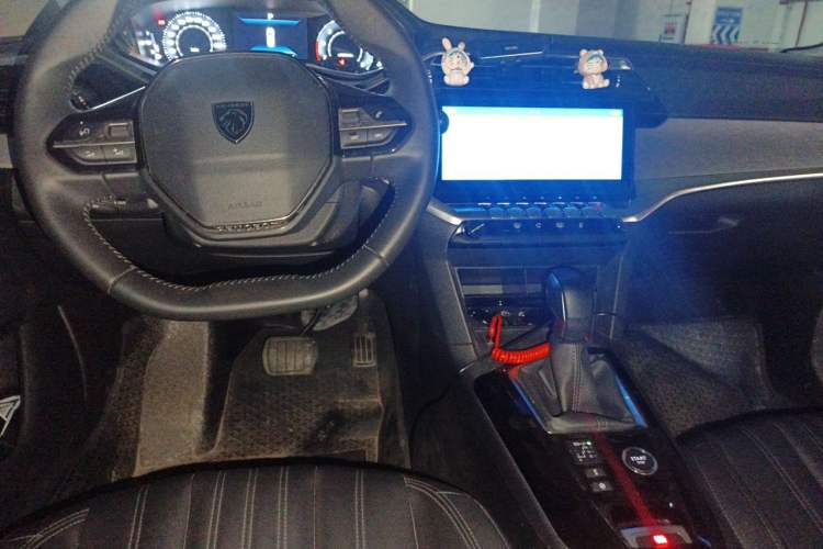 Used Peugeot 408 2022 1.6T Ambition Edition Center Console