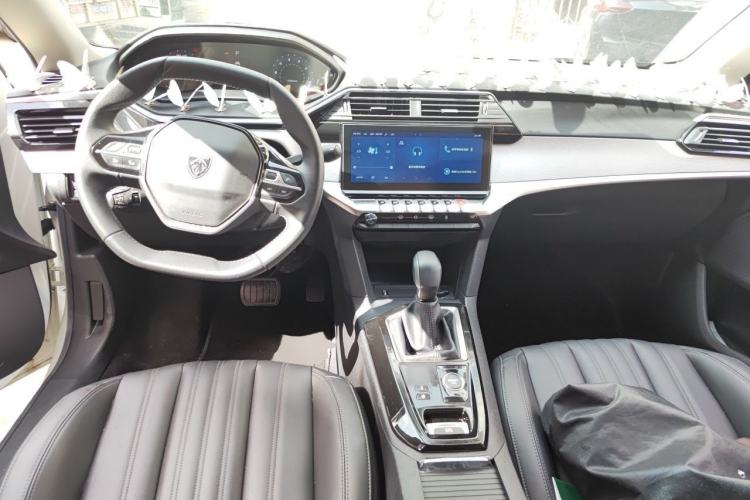 Used Peugeot 408 2022 1.6T Ambition Edition Center Console
