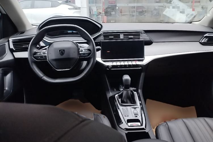 Used Peugeot 408 2022 1.6T Light-Chasing Edition Center Console