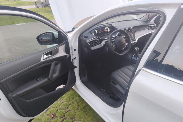 Used Peugeot 408 2022 1.6T Dream Edition Driver Seat