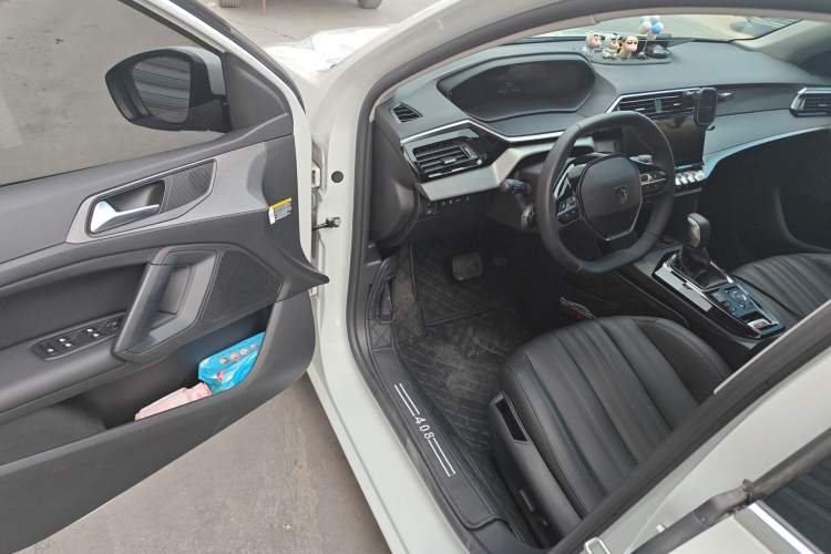 Used Peugeot 408 2022 1.6T Light-Chasing Edition Driver Seat