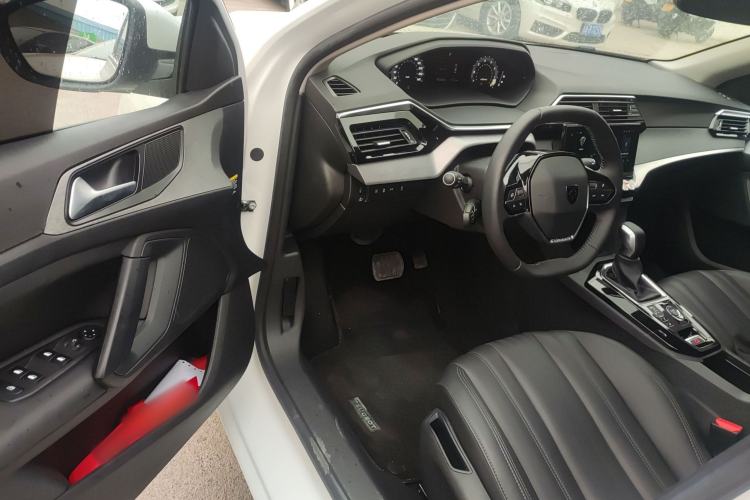 Used Peugeot 408 2022 1.6T Dream Edition Driver Seat