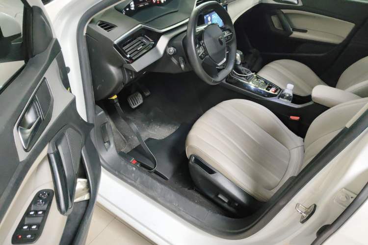Used Peugeot 408 2022 1.6T Dream Edition Driver Seat
