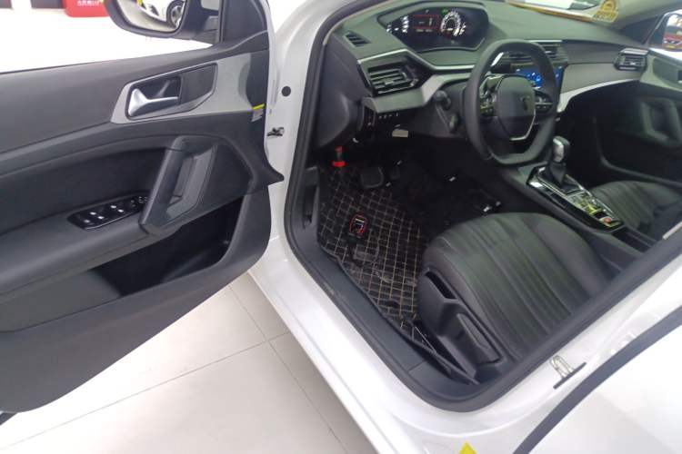 Used Peugeot 408 2022 1.6T Ambition Edition Driver Seat