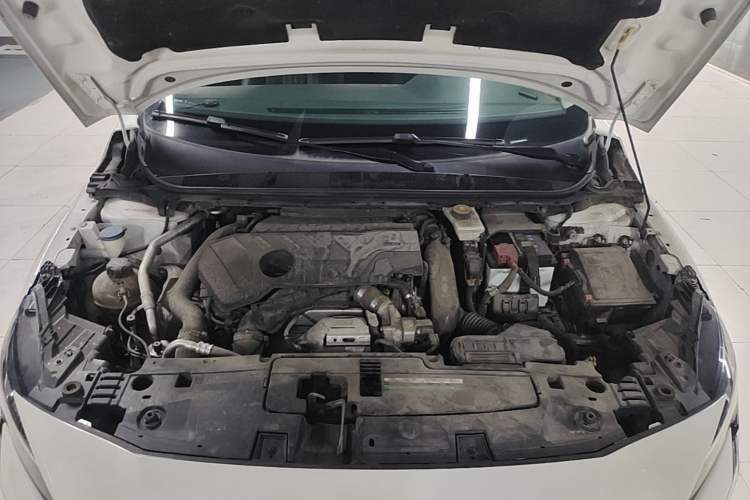 Used Peugeot 408 2022 1.6T Light-Chasing Edition Engine Bay
