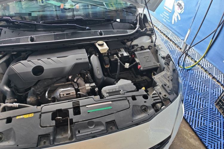 Used Peugeot 408 2022 1.6T Light-Chasing Edition Engine Bay Left