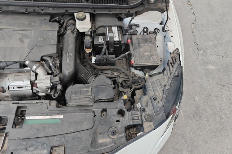 Used Peugeot 408 2022 1.6T Light-Chasing Edition Engine Bay Left