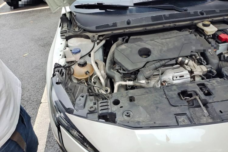 Used Peugeot 408 2022 1.6T Light-Chasing Edition Engine Bay Right