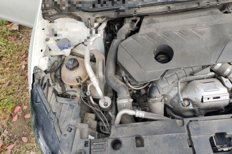 Used Peugeot 408 2022 1.6T Light-Chasing Edition Engine Bay Right