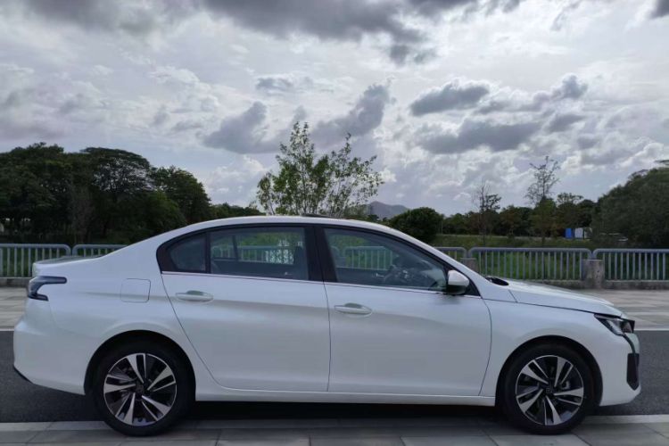 Used Peugeot 408 2022 1.6T Light-Chasing Edition Exterior 2