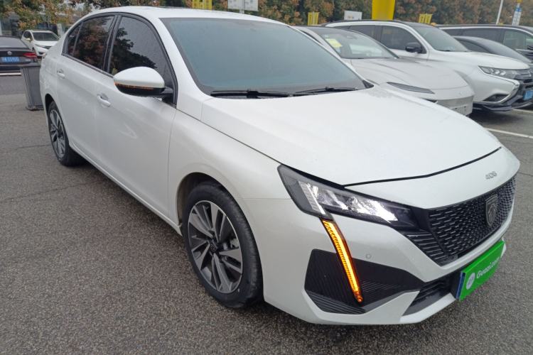 Used Peugeot 408 2022 1.6T Light-Chasing Edition Front Right 45 Deg
