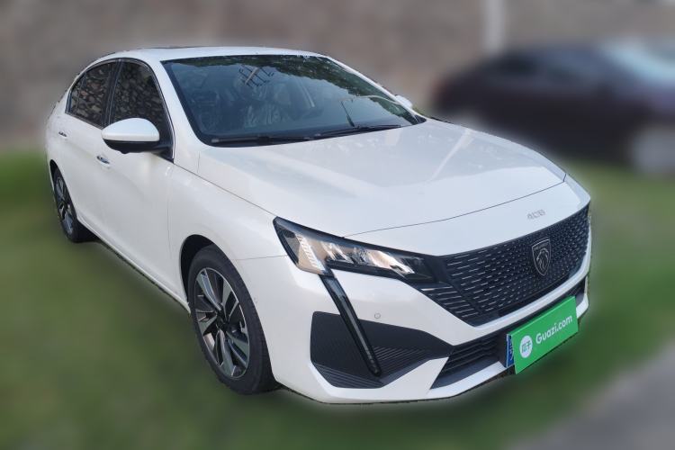 Used Peugeot 408 2022 1.6T Dream Edition Front Right 45 Deg