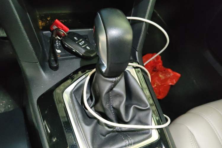Used Peugeot 408 2022 1.6T Dream Edition Gear Lever