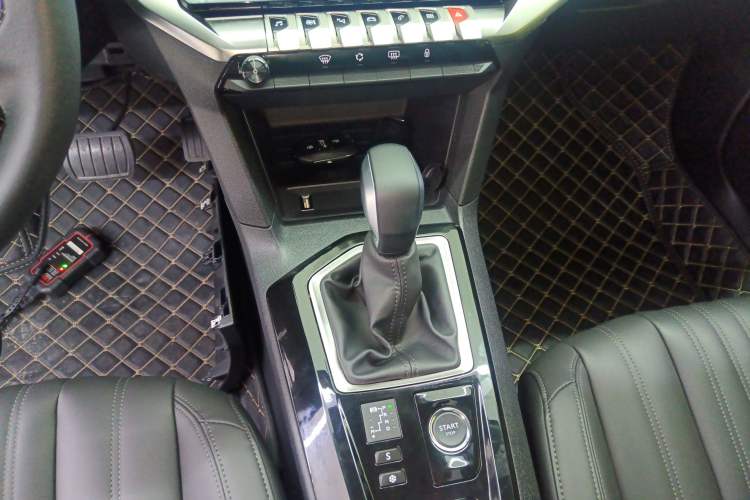 Used Peugeot 408 2022 1.6T Ambition Edition Gear Lever