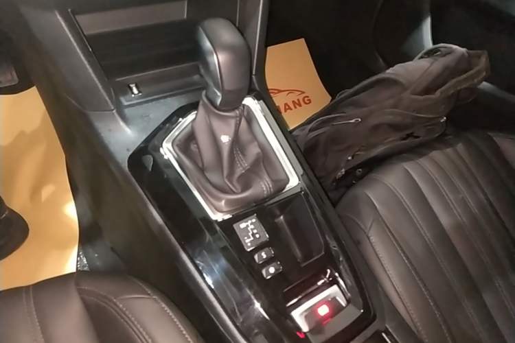 Used Peugeot 408 2022 1.6T Ambition Edition Gear Lever