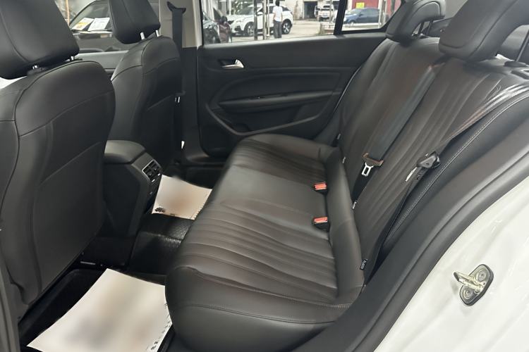 Used Peugeot 408 2022 1.6T Light-Chasing Edition Interior 3