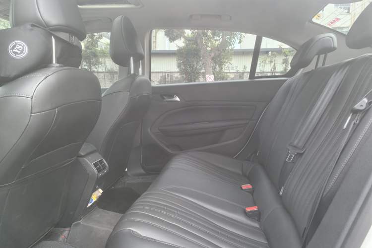 Used Peugeot 408 2022 1.6T Ambition Edition Interior 4
