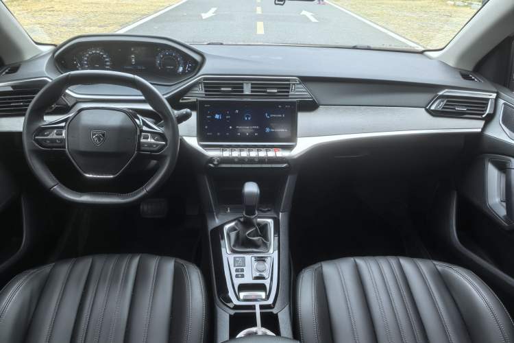 Used Peugeot 408 2022 1.6T Ambition Edition Interior 5