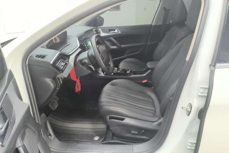 Used Peugeot 408 2022 1.6T Light-Chasing Edition Left Front Seat