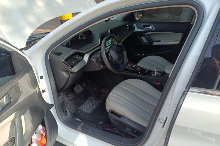 Used Peugeot 408 2022 1.6T Dream Edition Left Front Seat