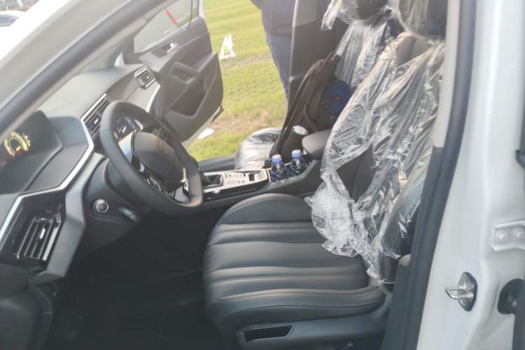 Used Peugeot 408 2022 1.6T Dream Edition Left Front Seat