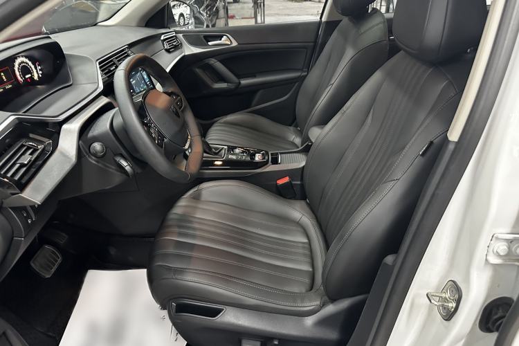 Used Peugeot 408 2022 1.6T Light-Chasing Edition Left Front Seat