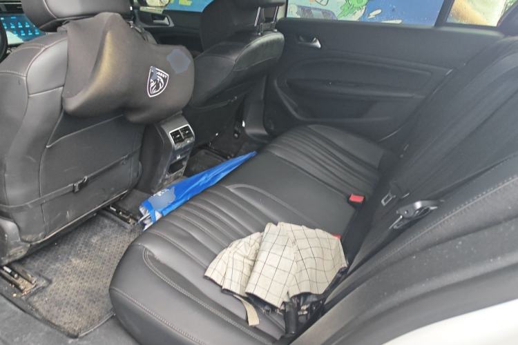 Used Peugeot 408 2022 1.6T Light-Chasing Edition Left Rear Seat