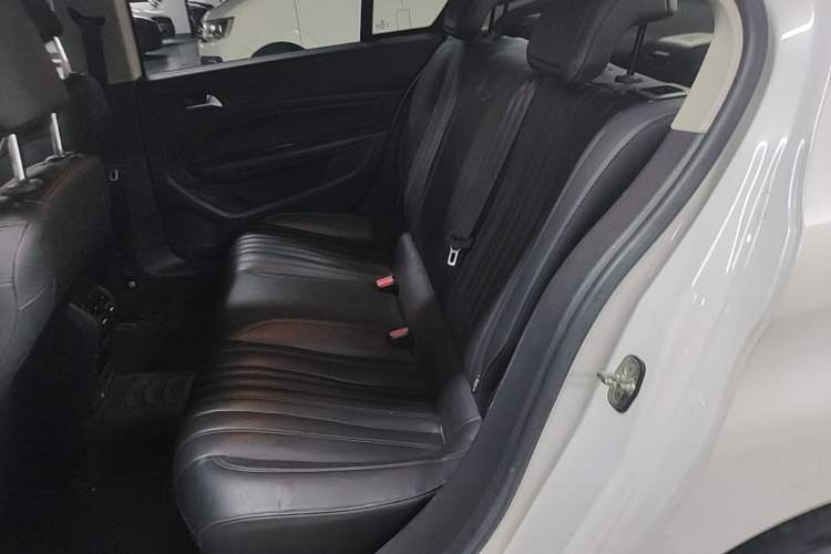 Used Peugeot 408 2022 1.6T Light-Chasing Edition Left Rear Seat