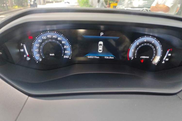 Used Peugeot 408 2022 1.6T Light-Chasing Edition Odometer Close Up