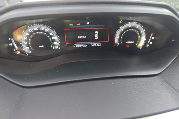 Used Peugeot 408 2022 1.6T Light-Chasing Edition Odometer Close Up