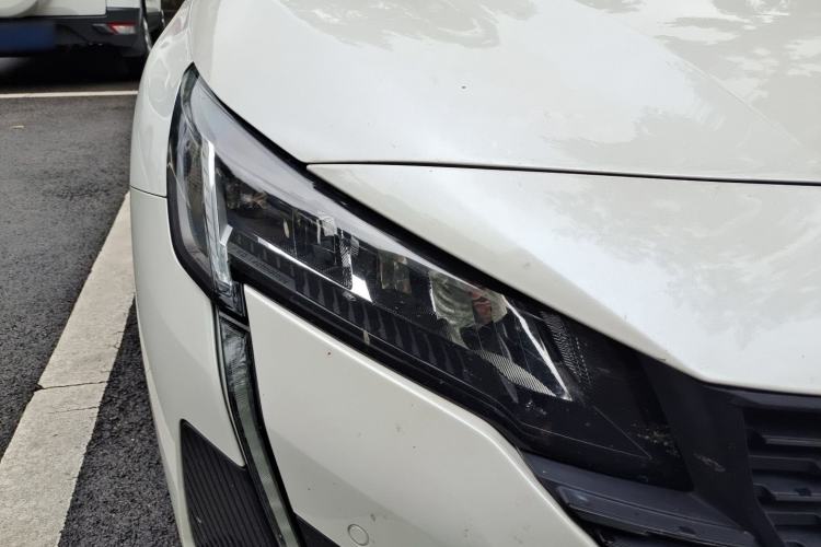 Used Peugeot 408 2022 1.6T Light-Chasing Edition Right Front Headlight