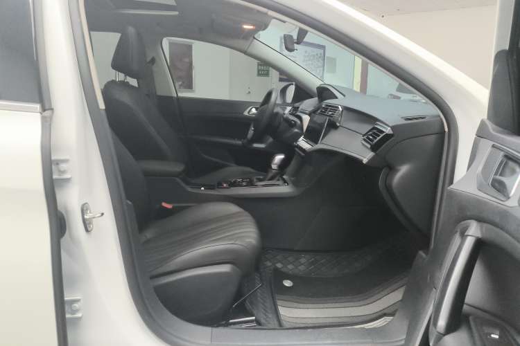 Used Peugeot 408 2022 1.6T Light-Chasing Edition Right Front Seat
