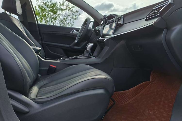 Used Peugeot 408 2022 1.6T Light-Chasing Edition Right Front Seat