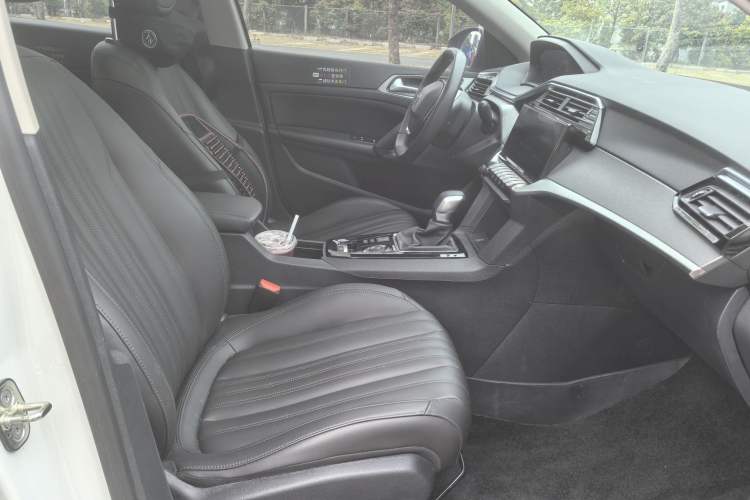 Used Peugeot 408 2022 1.6T Ambition Edition Right Front Seat