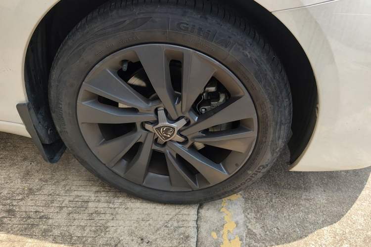Used Peugeot 408 2022 1.6T Ambition Edition Right Front Wheel Hub