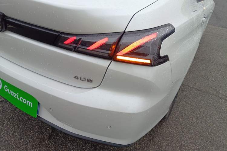 Used Peugeot 408 2022 1.6T Light-Chasing Edition Right Rear Taillight